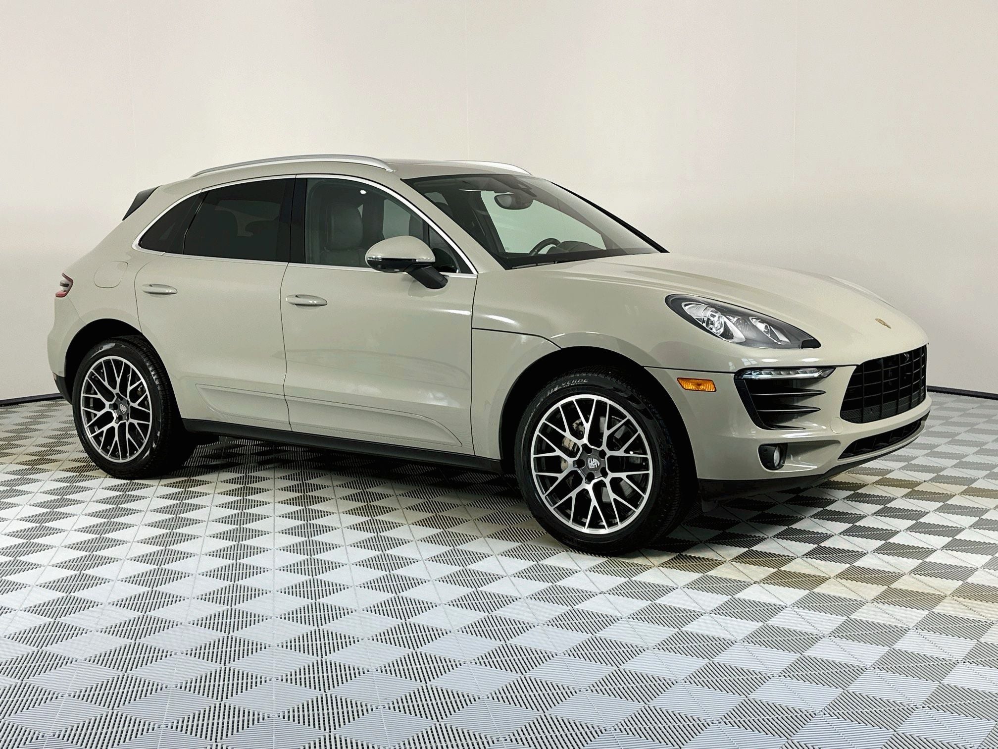 2018 Porsche Macan S