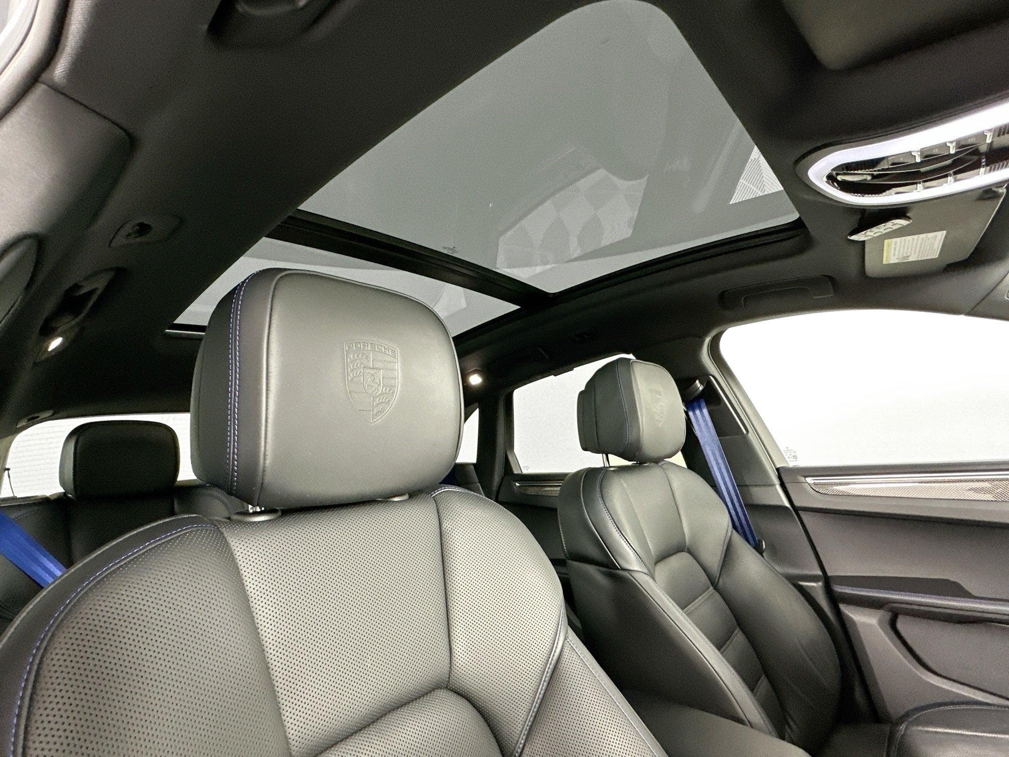 2025 Porsche Macan GTS