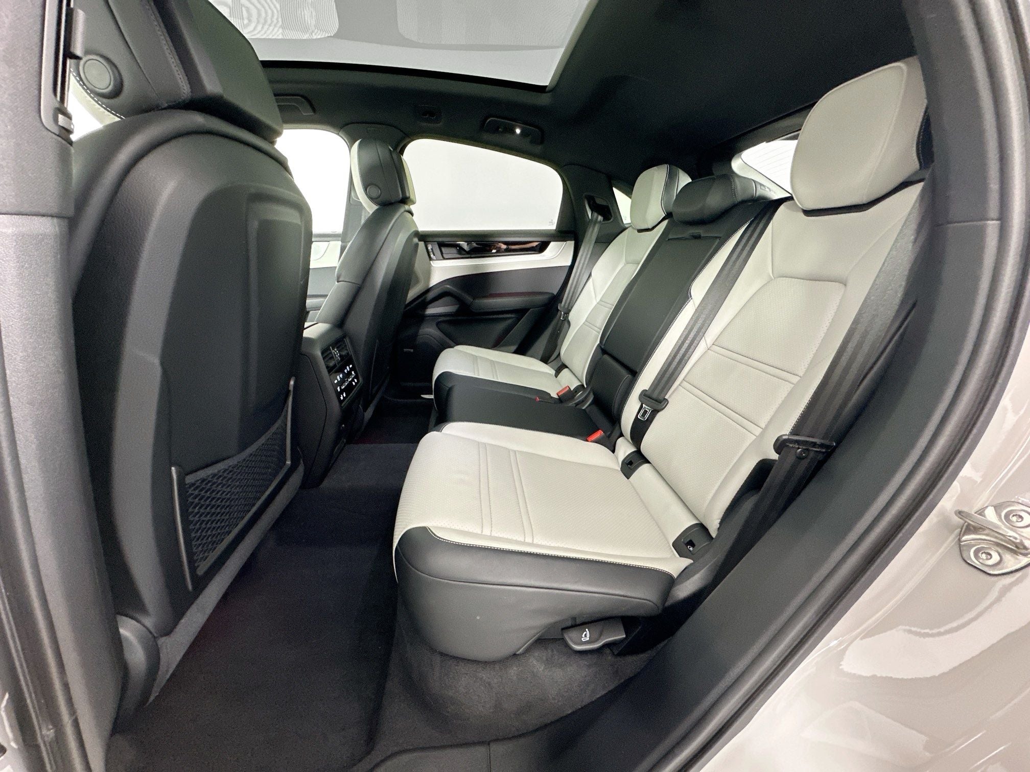 2024 Porsche Cayenne Coupe Base