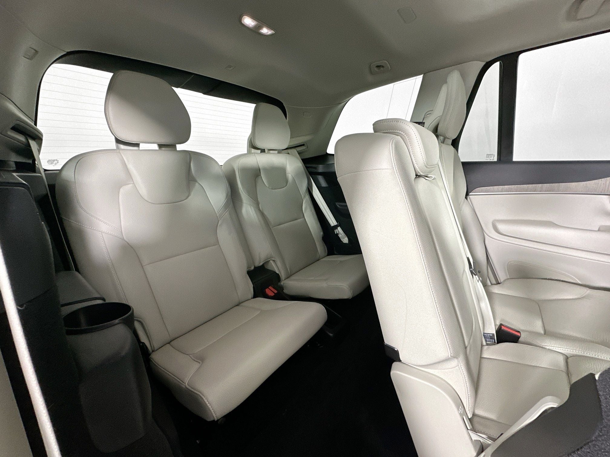 2025 Volvo XC90 B6 Plus 7-Seater