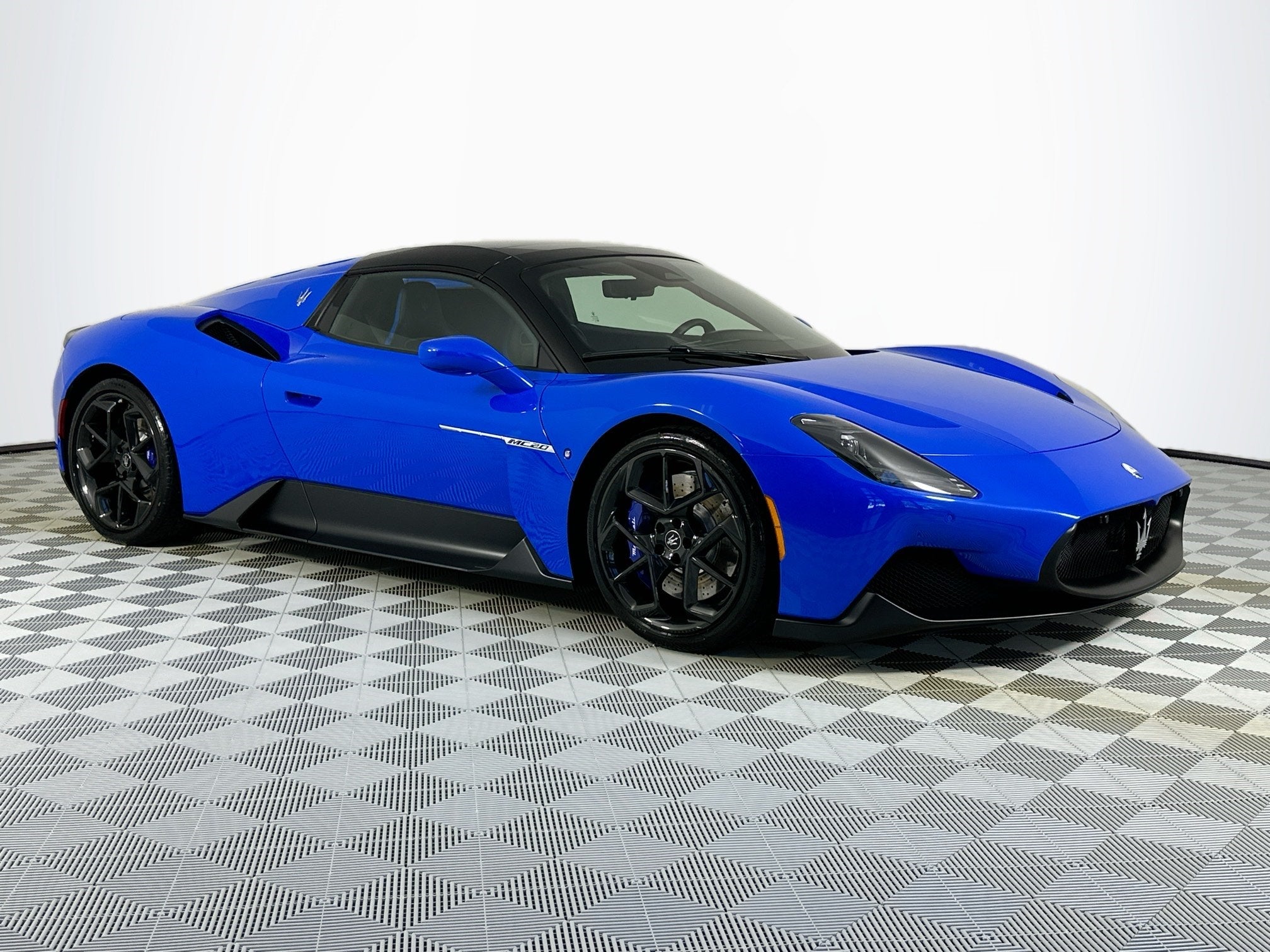 2023 Maserati MC20 Cielo