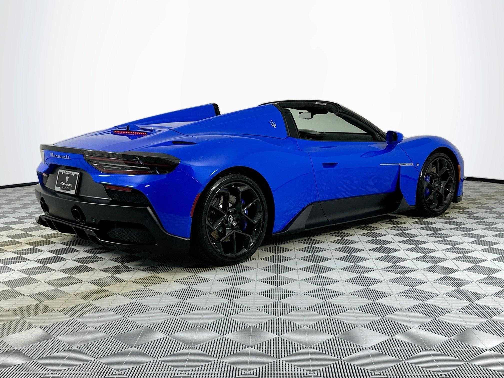 2023 Maserati MC20 Cielo