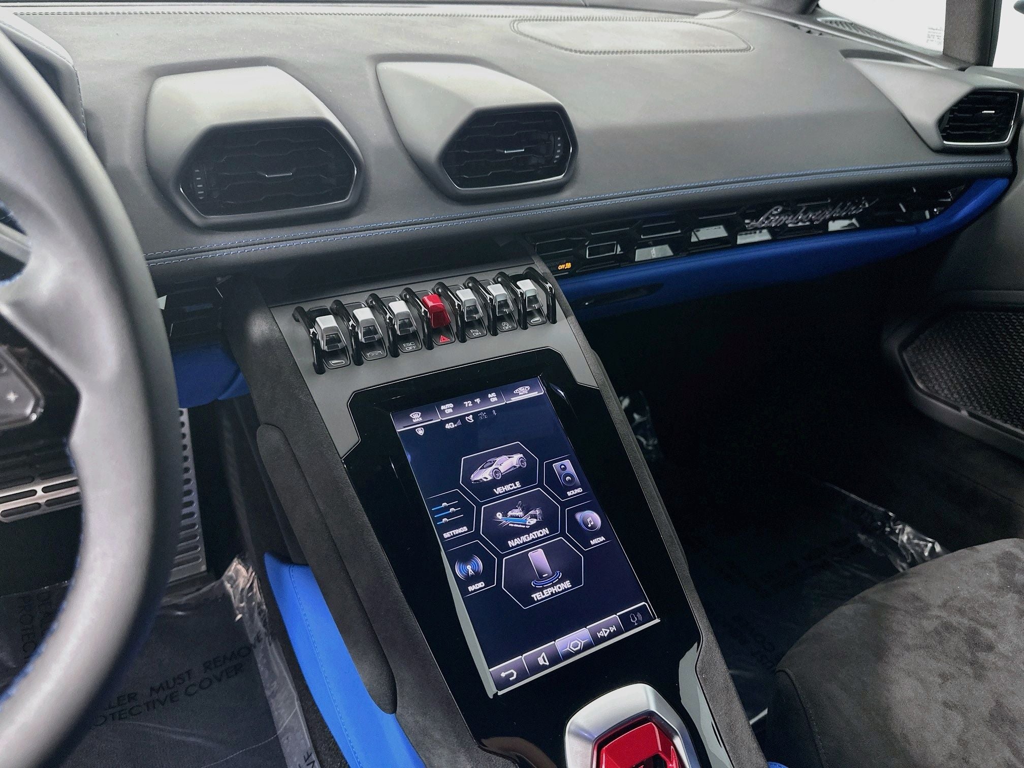 2023 Lamborghini Huracan Sterrato Base