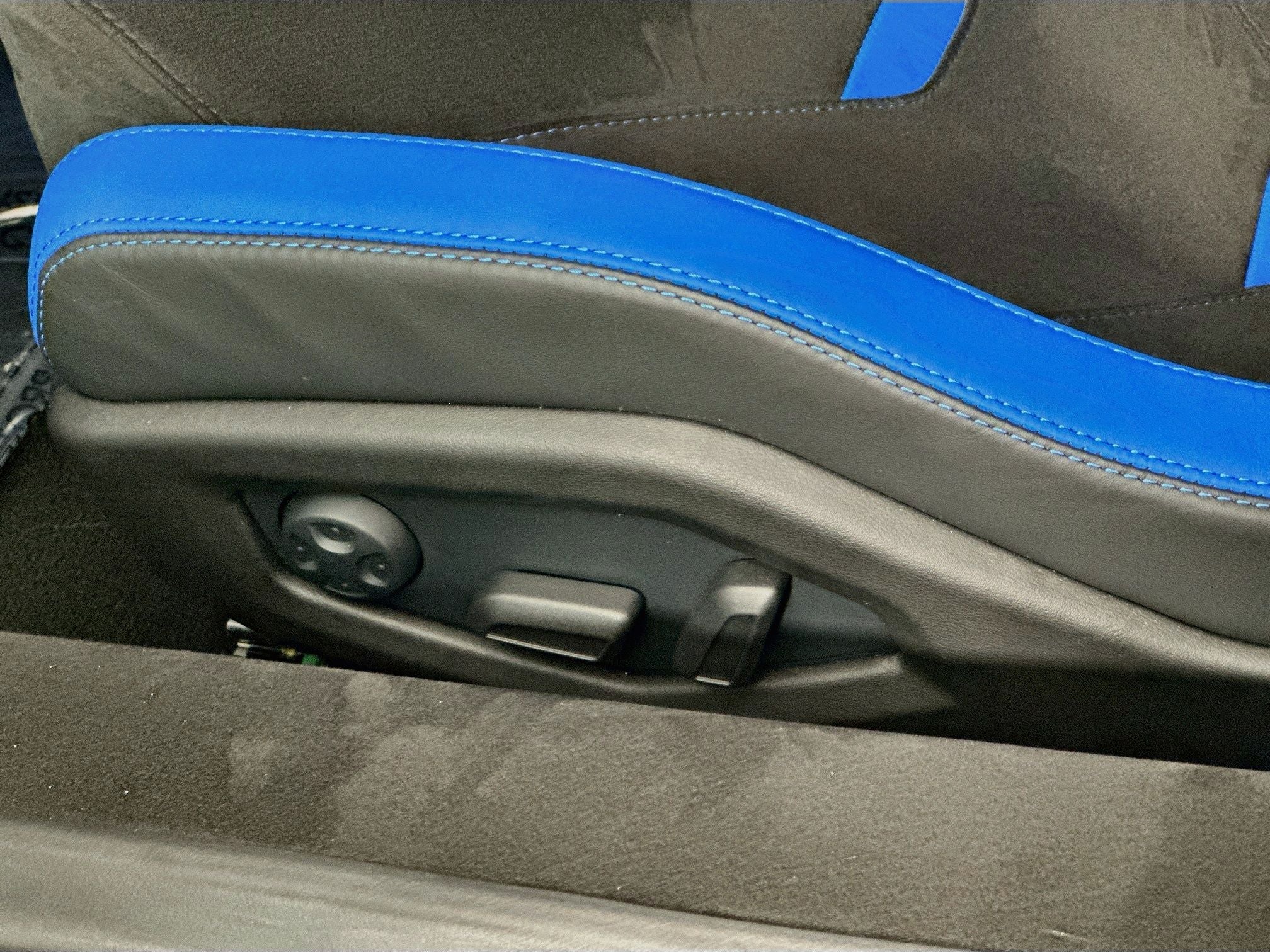 2023 Lamborghini Huracan Sterrato Base