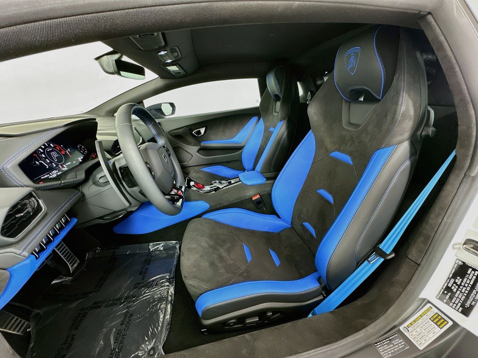 2023 Lamborghini Huracan Sterrato Base