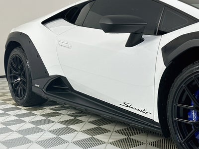2023 Lamborghini Huracan Sterrato Base