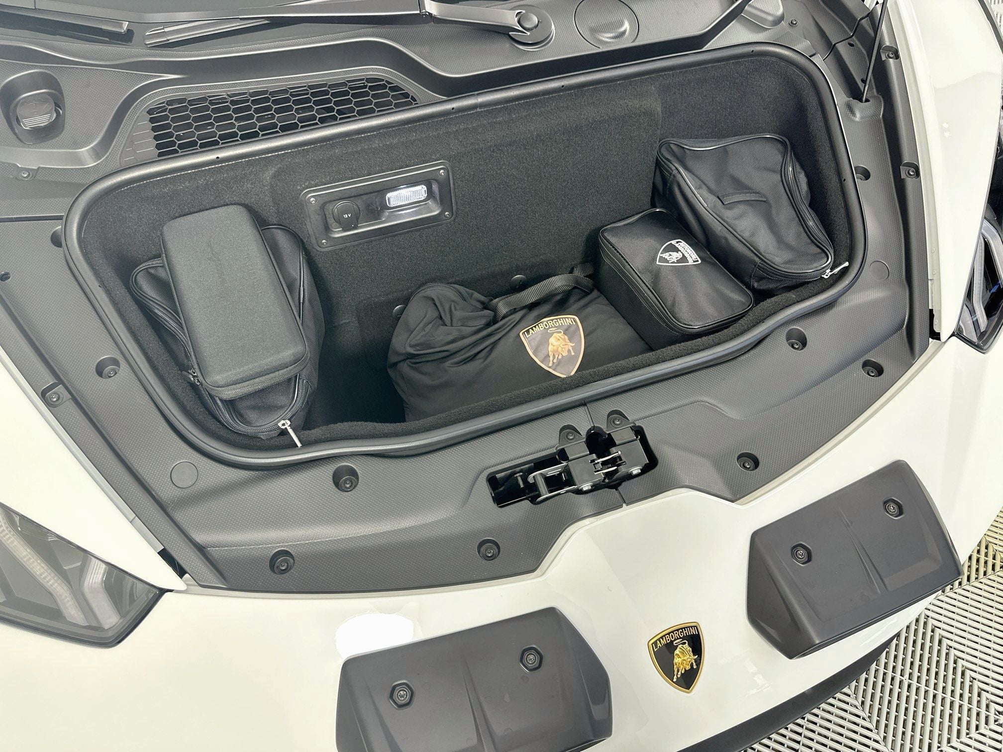 2023 Lamborghini Huracan Sterrato Base