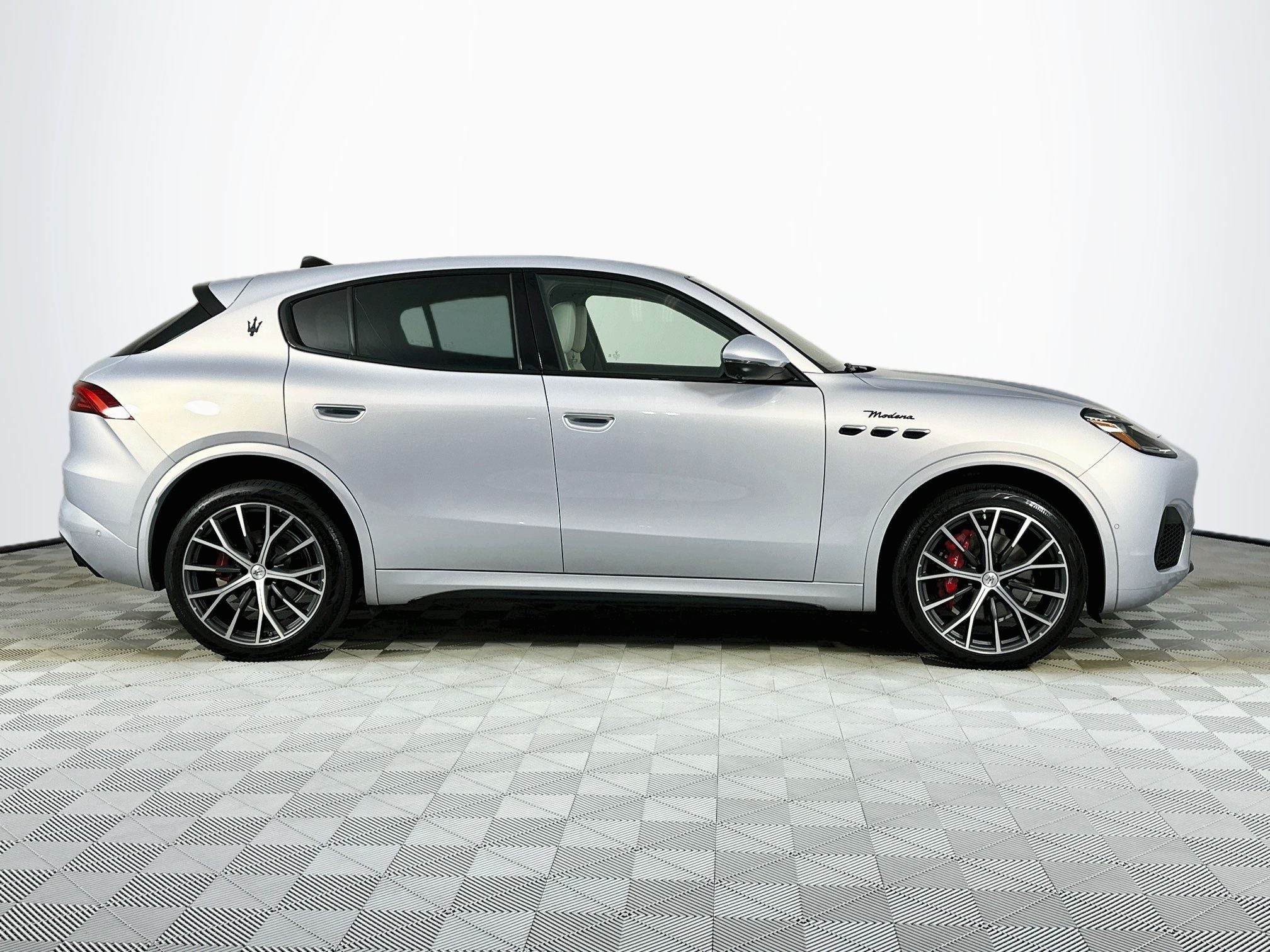 2023 Maserati Grecale Modena