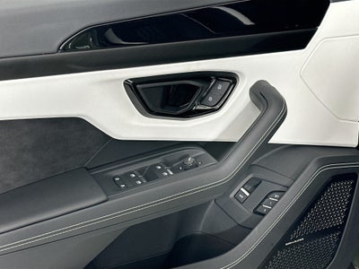 2024 Lamborghini Urus S