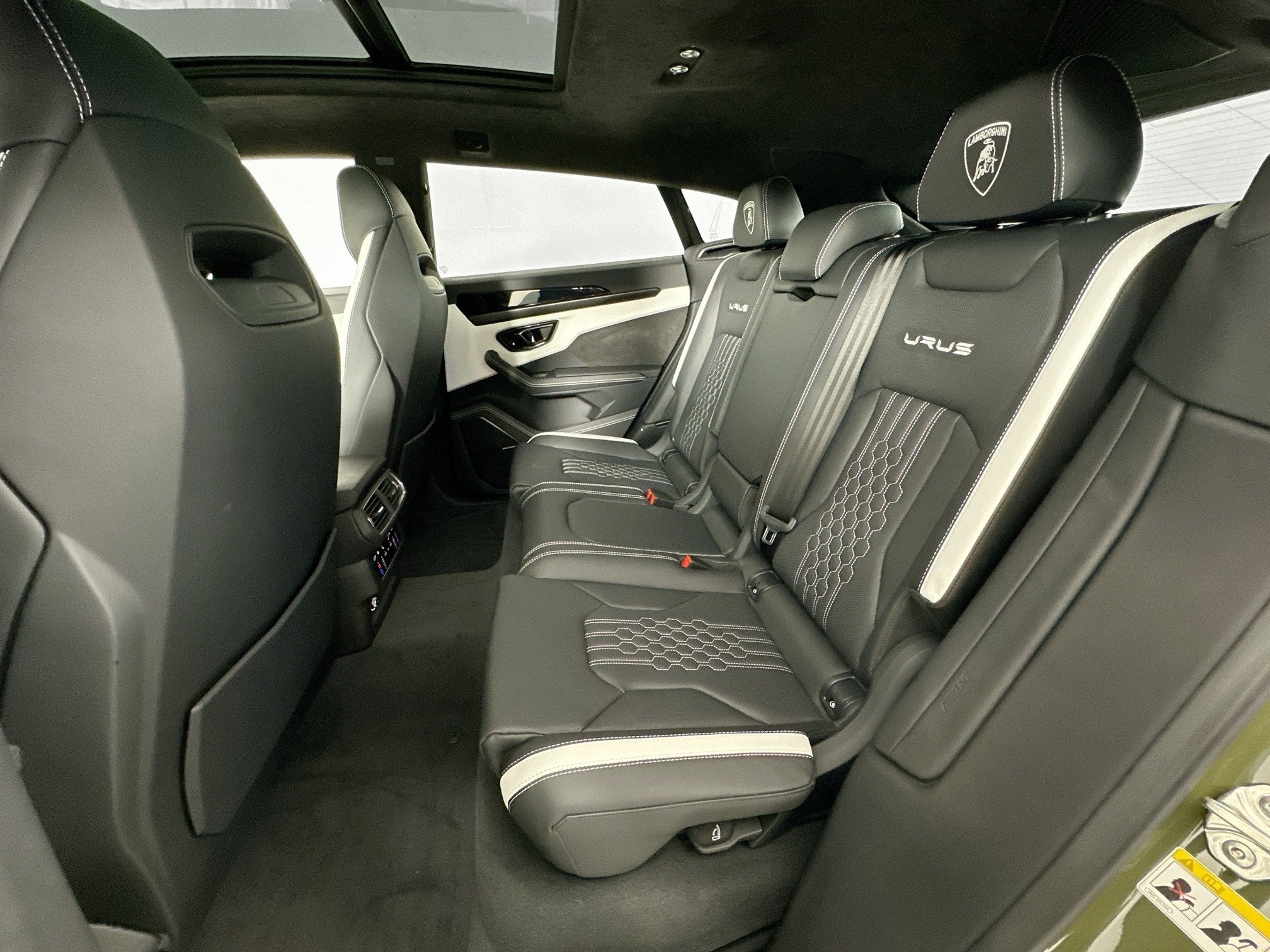 2024 Lamborghini Urus S