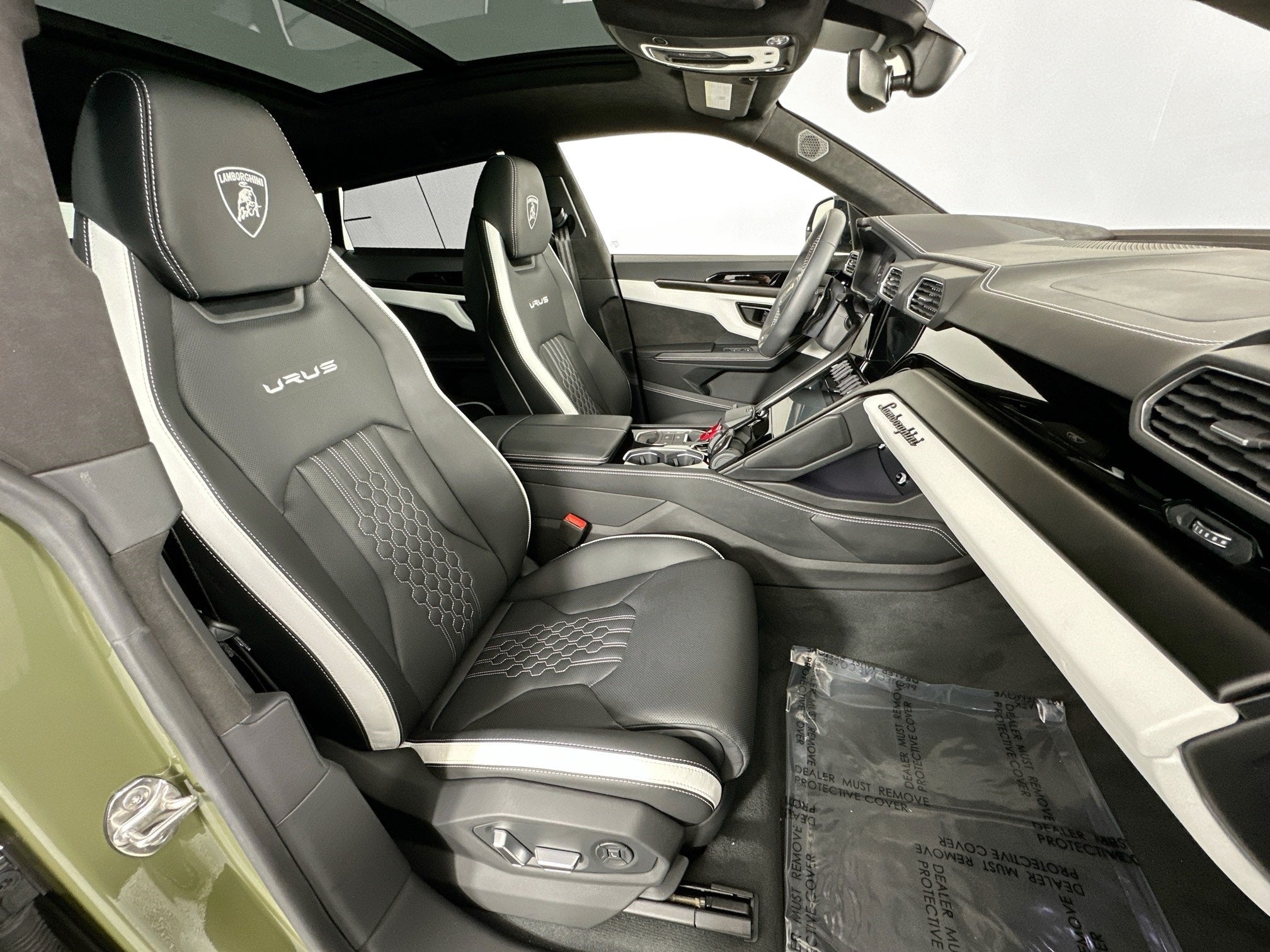 2024 Lamborghini Urus S