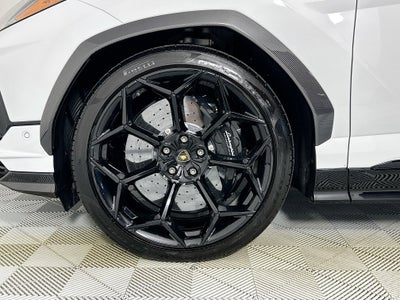 2024 Lamborghini Urus Performante