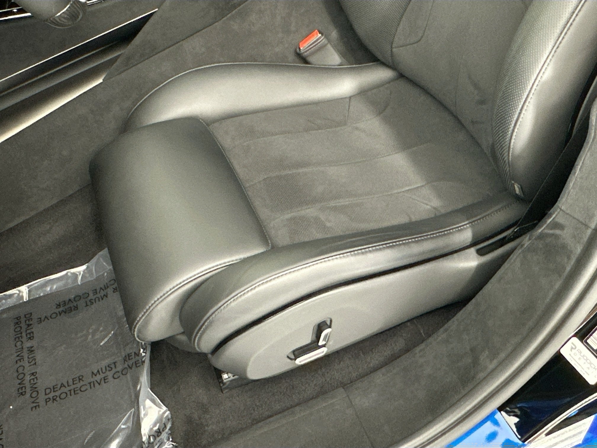 2023 Ferrari Purosangue Base